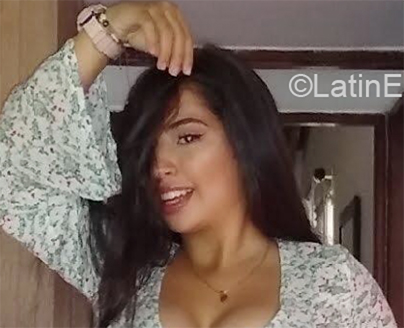 Date this foxy Colombia girl Maria Fernanda from Medellin CO27255