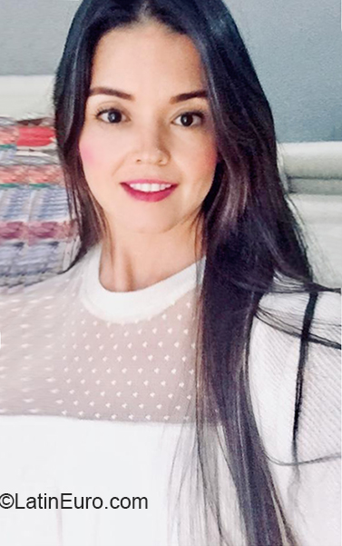 Date this cute Colombia girl Erica from Medellin CO27298