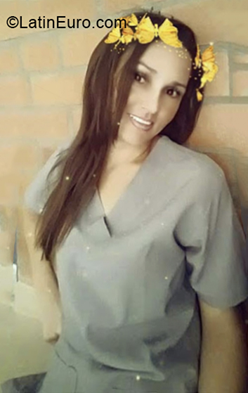 Date this beautiful Colombia girl Maria from Valledupar CO27334