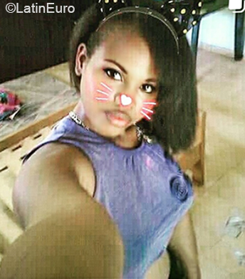 Date this athletic Venezuela girl Yurva from Margarita Island VE3201