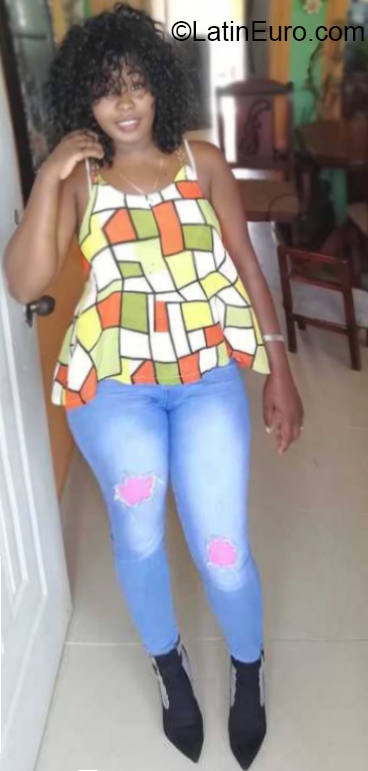 Date this good-looking Dominican Republic girl Yuleisy from San Pedro De Macoris DO38371