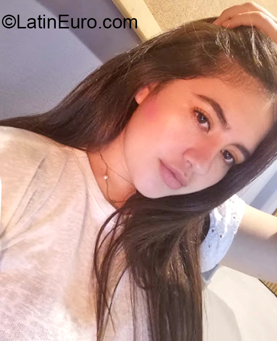 Date this exotic Mexico girl Itzel from Mexico City MX1923