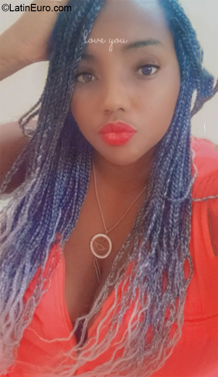 Date this beautiful Costa Rica girl Vanesa from  CR492