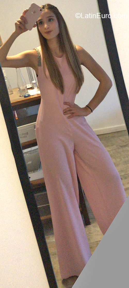 Date this stunning Argentina girl Monet from Buenos Aires AR445