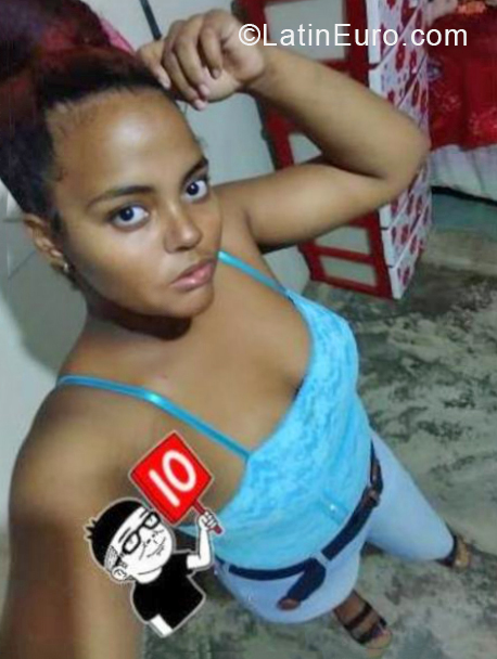 Date this tall Dominican Republic girl Delvania from Bonao DO38504