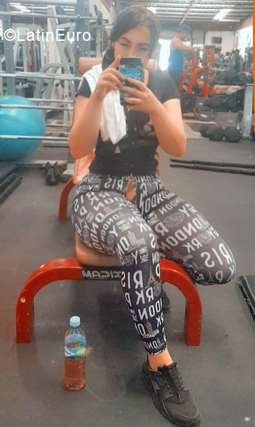 Date this lovely Nicaragua girl Isamar from Nicaragua NI249