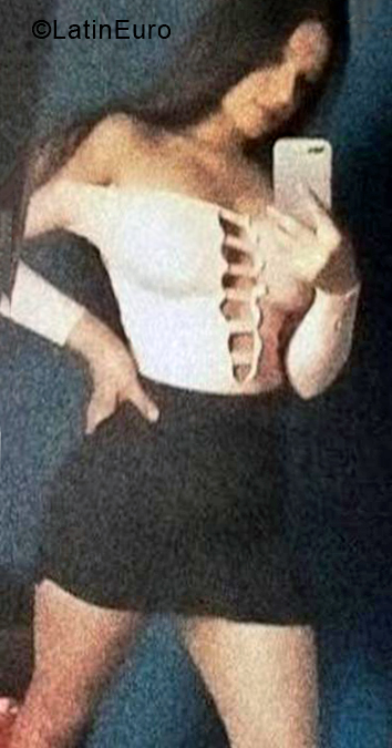 Date this sensual Colombia girl Vanessa from Bogota CO28271