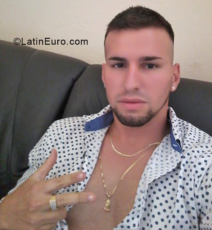 Date this good-looking Chile man Angel from Lautaro CL192