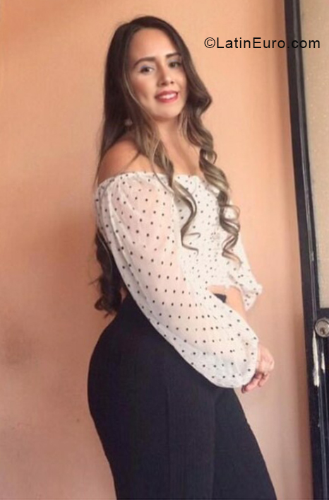 Date this pretty Mexico girl Camila from Mexico City MX2045