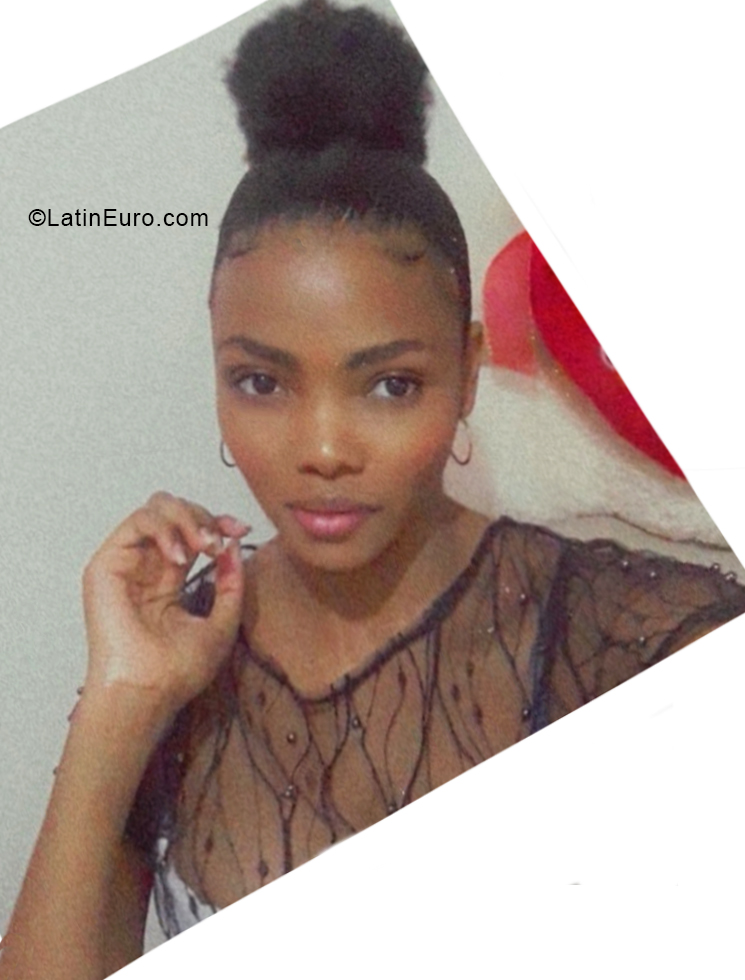 Date this cute Colombia girl Nasly from Medellín CO28421