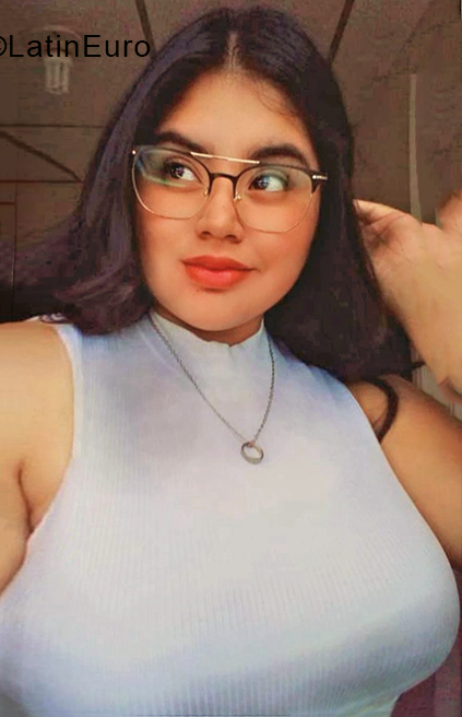 Date this tall Guatemala girl Vivian from Guatemala City GT134