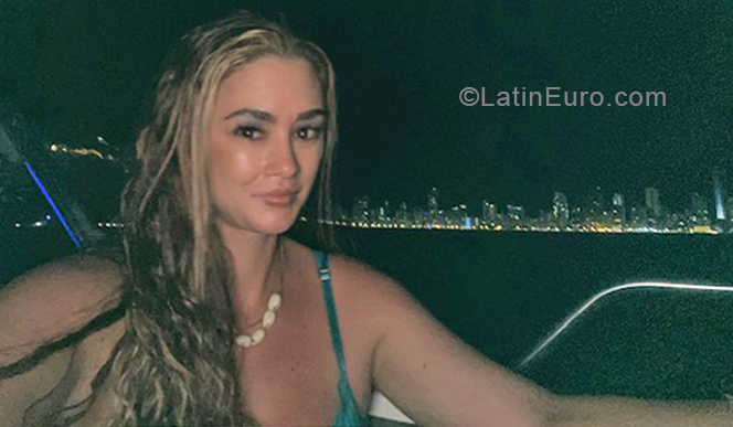 Date this funny Colombia girl Mar from Medellin CO28550