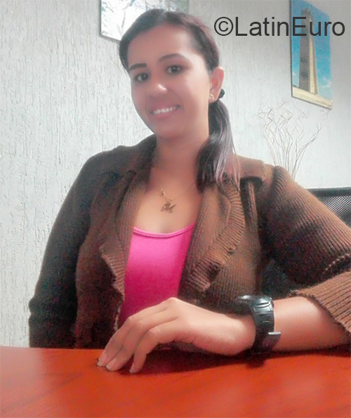 Date this passionate Venezuela girl Alejandra from Caracas VE3493