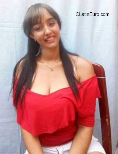 Date this lovely Venezuela girl Yose maria from Valencia VE3497
