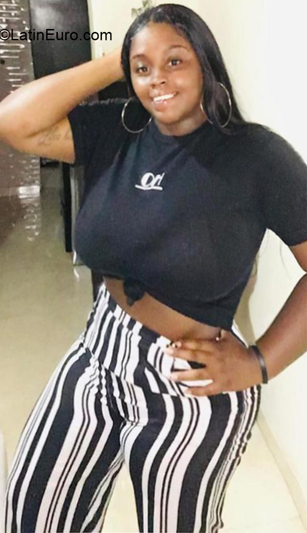 Date this hot Colombia girl Deisy from Cali CO28623