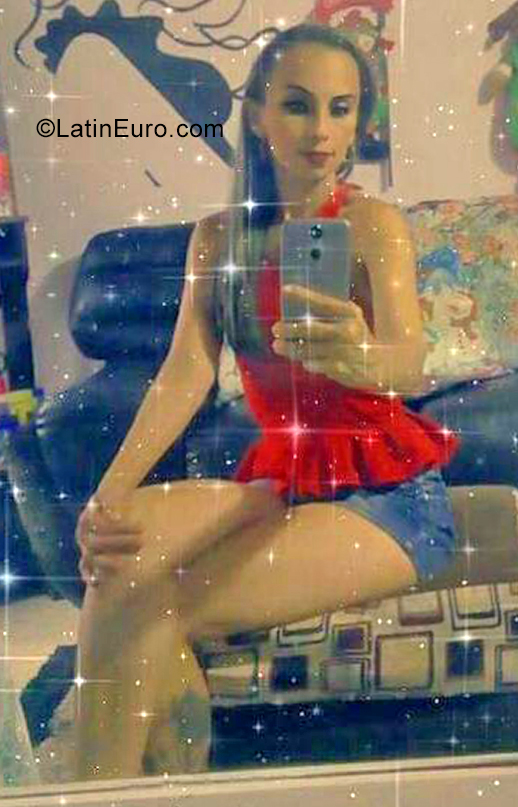Date this funny Colombia girl Diomar Lida from Armenia CO28761