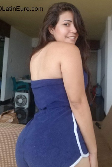 Date this foxy Venezuela girl Anabelys from Caracas VE4031
