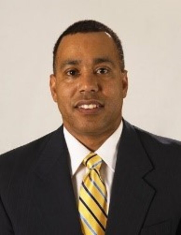 Date this delightful United States man Esteba from Chicago US21044