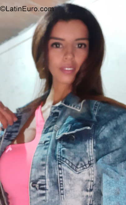 Date this exotic Colombia girl Jessica from Cali CO29152