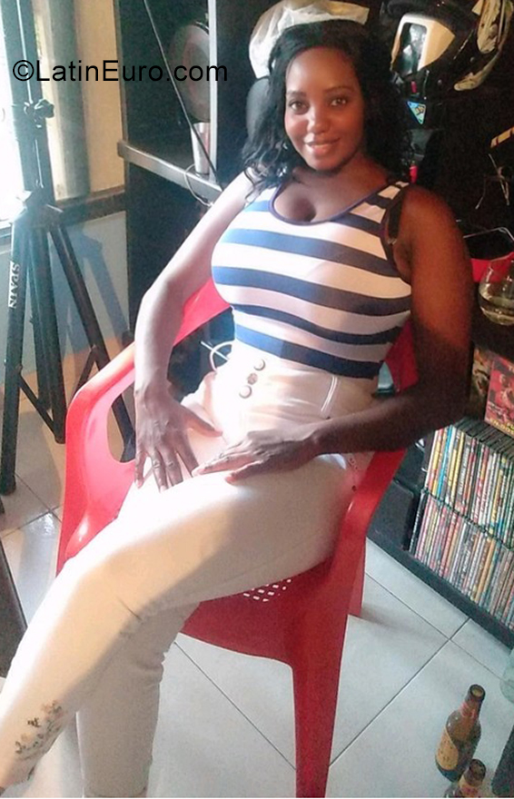 Date this gorgeous Colombia girl Fernanda from Cali CO29942