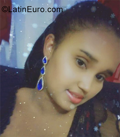 Date this lovely Dominican Republic girl Estefany from Higuey DO39231