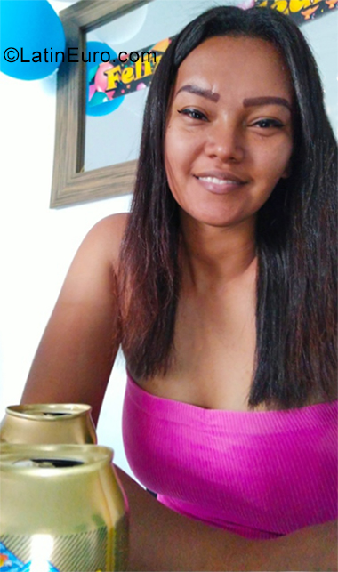 Date this cute Colombia girl Jineth from Cali CO29253
