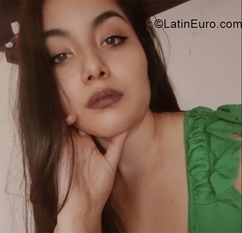 Date this gorgeous Argentina girl Diana from Buenos Aires AR649