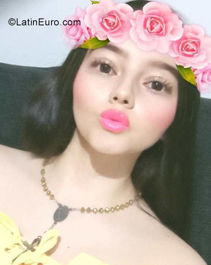 Date this fun Colombia girl Diana from Medellin CO29403