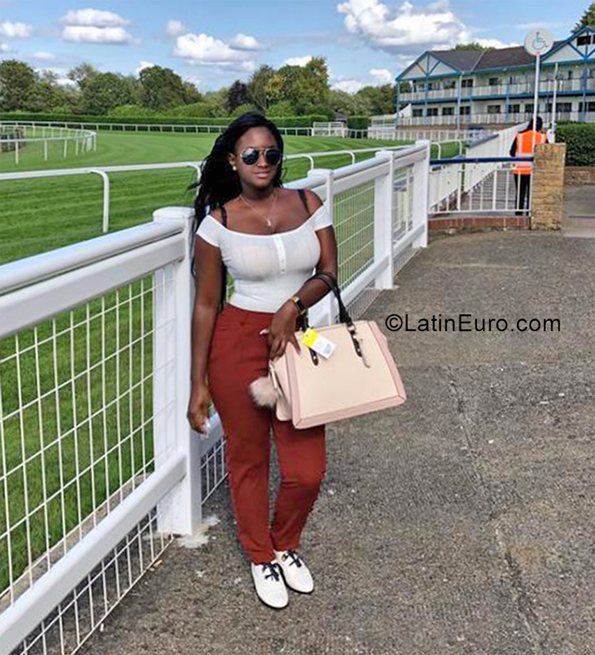 Date this hot Colombia girl Sandra from Caucasia CO29485