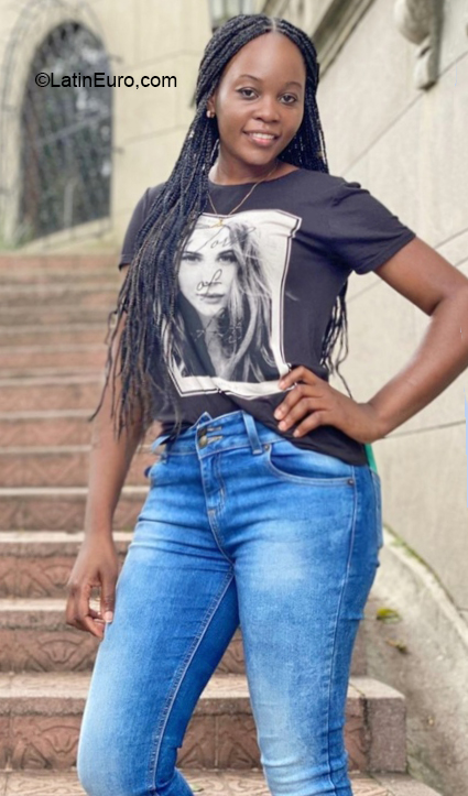 Date this georgeous Colombia girl Julieth from Medellín CO29656