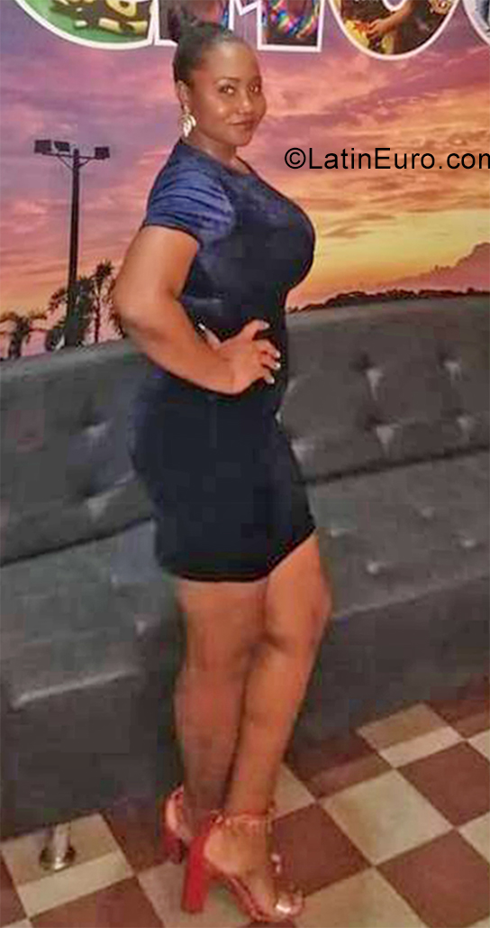 Date this beautiful Colombia girl Subdery from Quibdo CO29661