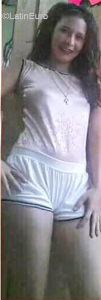 Date this beautiful Ecuador girl Dacmarys from Guayaquil EC786