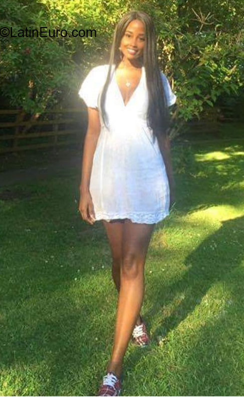 Date this passionate Colombia girl Treasure from Cali CO30026