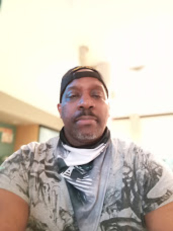 Date this happy United States man Tony from Anniston US21250