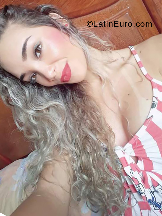 Date this passionate Brazil girl Rapha from Rio De Janeiro BR11366