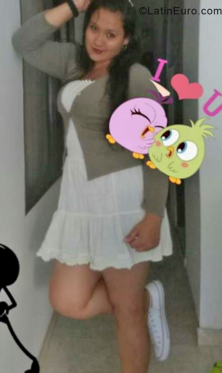 Date this happy Colombia girl Luisa fernanda from Bogota CO30126