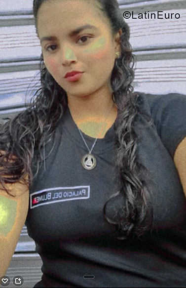 Date this beautiful Venezuela girl Crismar from San Carlos VE3942