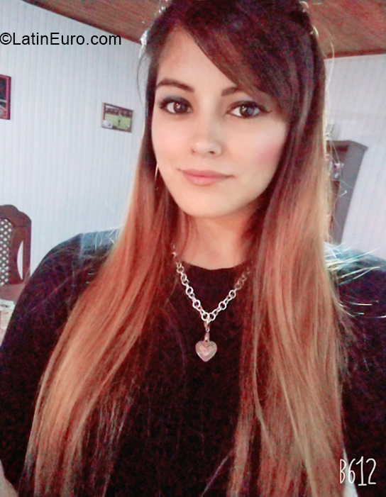 Date this charming Argentina girl Valentina from Bueno Aires AR753