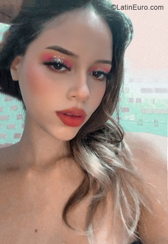 Date this hot Colombia girl Alejandra from Santa Marta CO30431