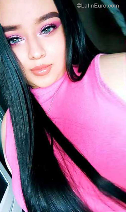 Date this lovely Costa Rica girl Jennifer from San Jose CR469