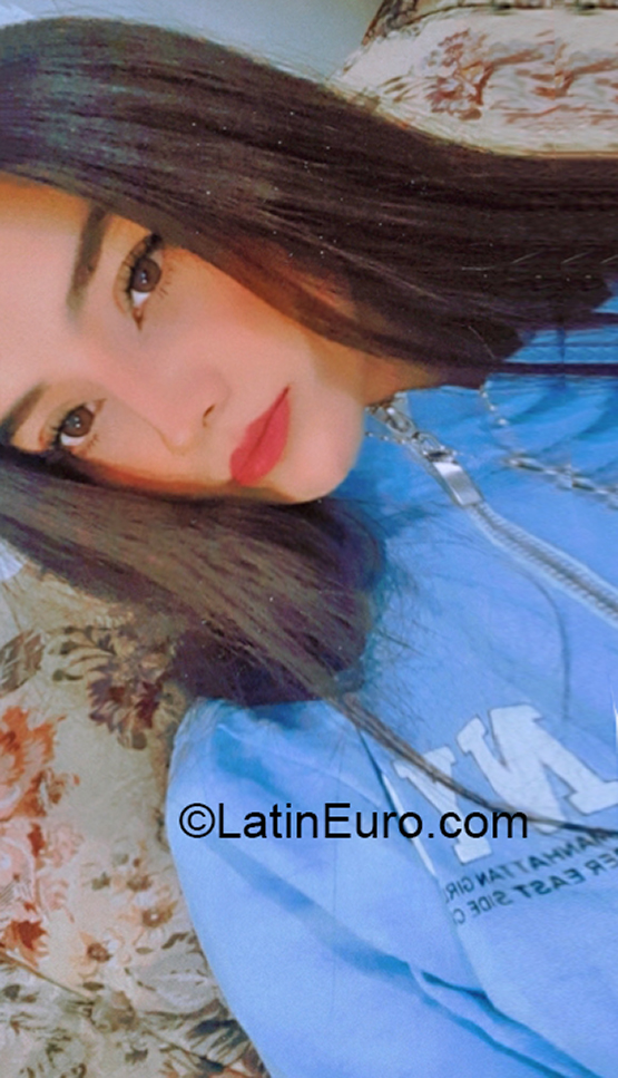 Date this happy Mexico girl Sharon from Mexico City MX2443