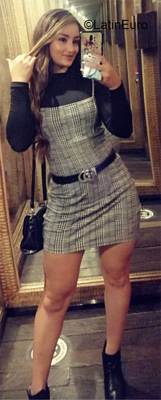 Date this passionate Colombia girl Sofia from Medellin CO30567