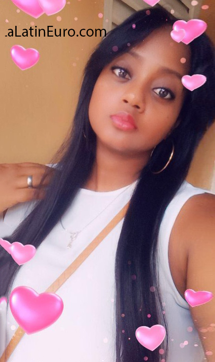 Date this delightful Dominican Republic girl Nersy from Santo Domingo DO40029