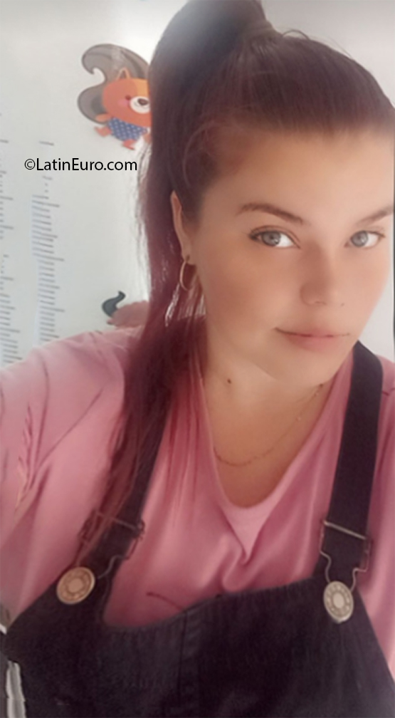 Date this hard body Colombia girl Meral from Cucuta CO30660