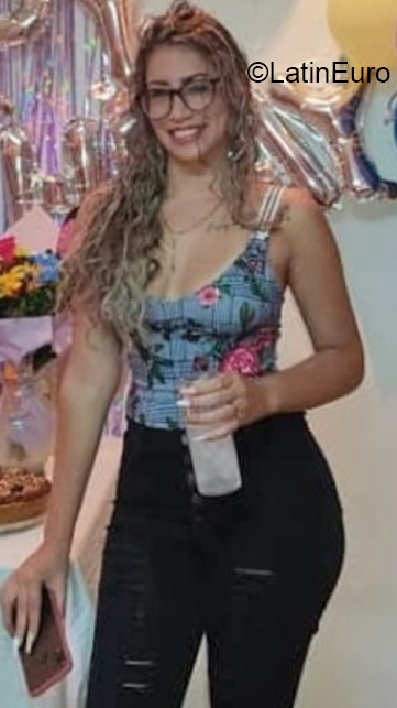 Date this foxy Venezuela girl Fabiola from Caracas VE4010