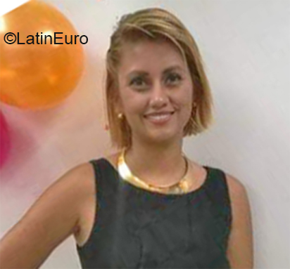 Date this young Costa Rica girl Maria jose from San Jose CR482