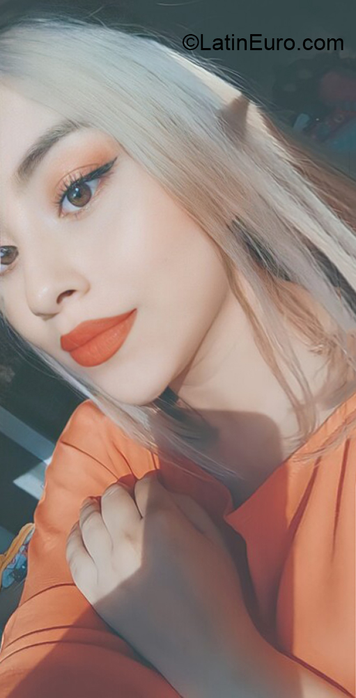 Date this beautiful Colombia girl Laura from Cali CO30735