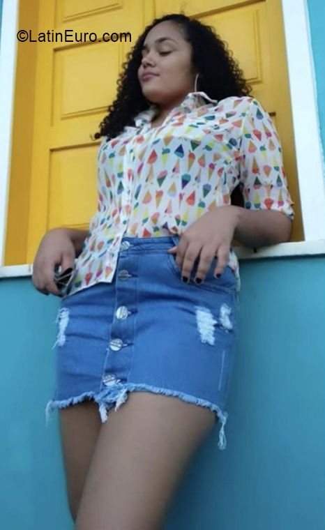 Date this fun Brazil girl Flavia from Feira De Santana BR11445