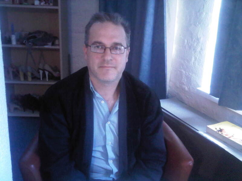 Date this stunning Belgium man Interpreter from Gent BE142