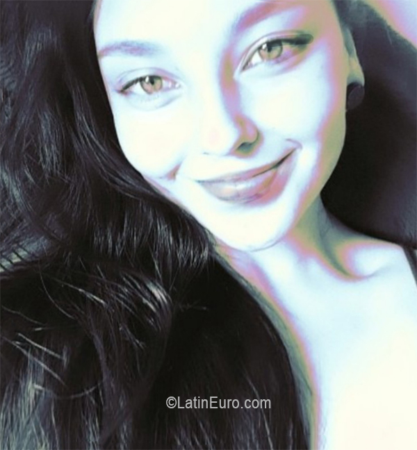 Date this cute Colombia girl Andrea from Chia CO30828